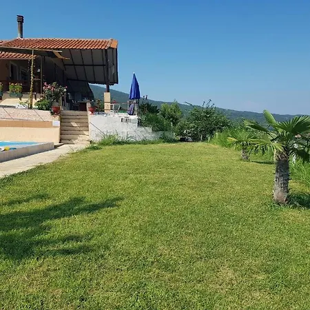 Farma Tsalta Olympus Larisa * Pyrgetós